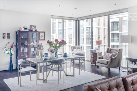 3 bedroom apartment for sale, Radley House, London SW11