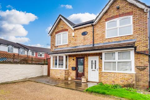 undefined, Commonside East, Mitcham, CR4