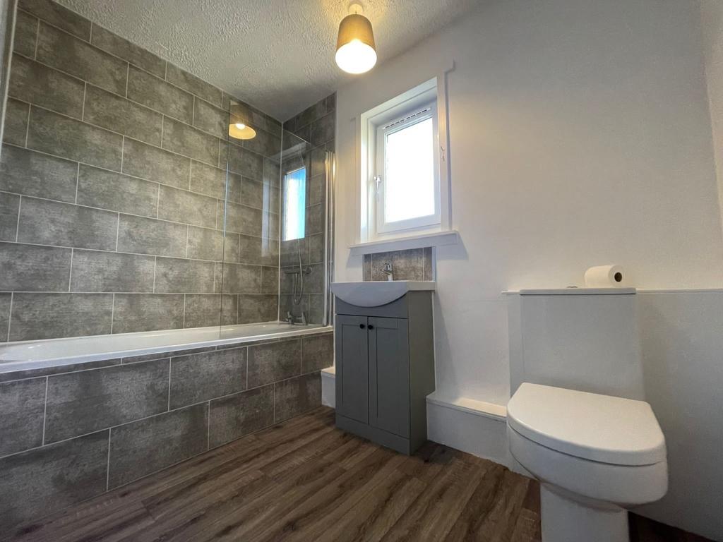 Bathroom 4