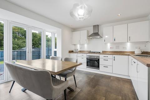 4 bedroom detached house for sale, Lang Gardens, Bathgate, West Lothian, EH48 2JW