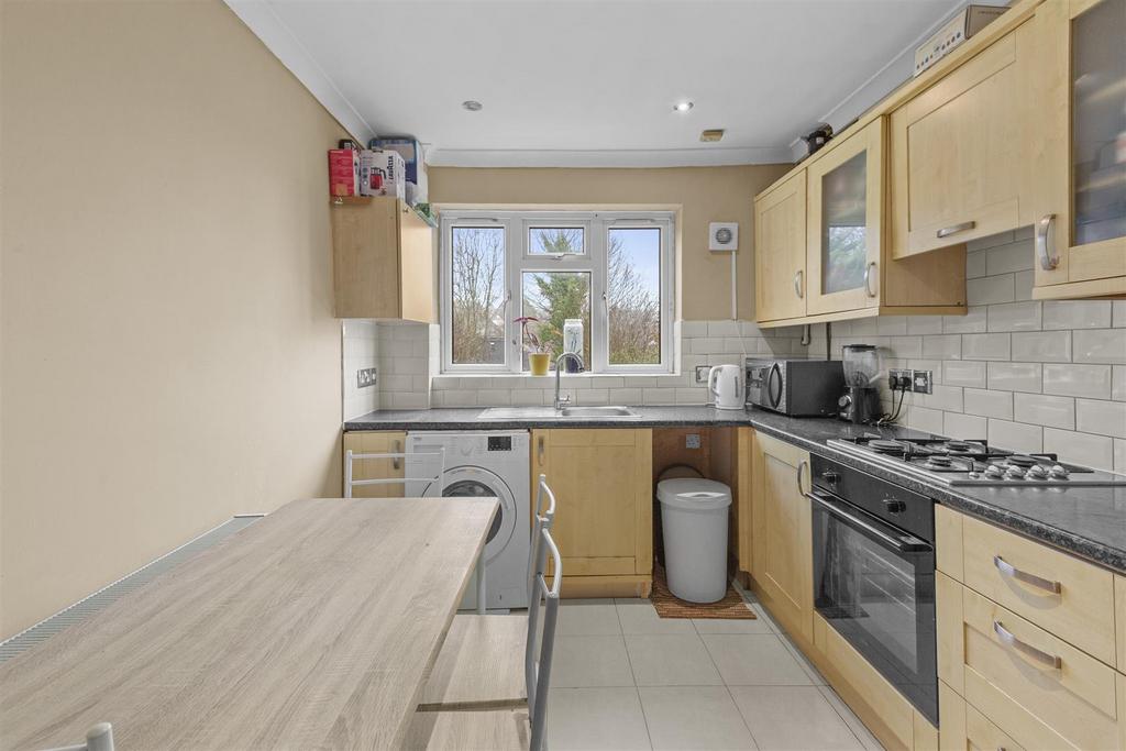 60 Underwood Rd, HP13 6 YB-7.jpg
