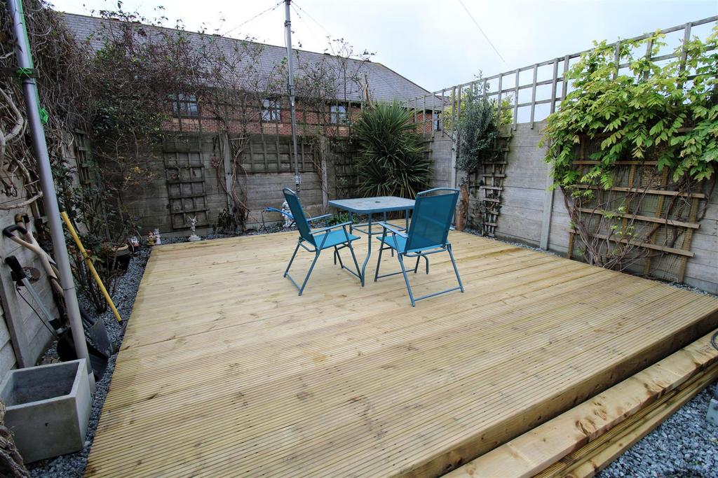 Garden2.JPG
