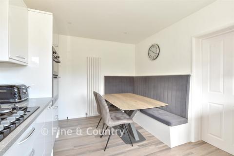 5 bedroom detached house for sale, Old Road, East Cowes, Isle of Wight