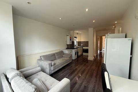 undefined, Belgrave Avenue, Manchester M14