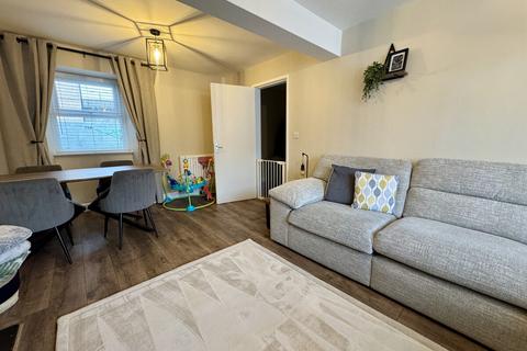 3 bedroom end of terrace house for sale, London Road, Holyhead, Anglesey, LL65