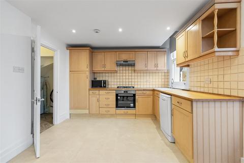 2 bedroom flat to rent, Sherriff Road, West Hampstead NW6