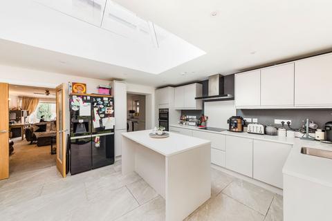 3 bedroom semi-detached house to rent, Icknield Close, Didcot OX11