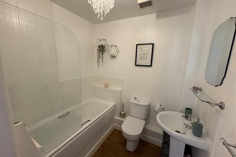 undefined, Lantern Court, 106 Hall Lane, Manchester
