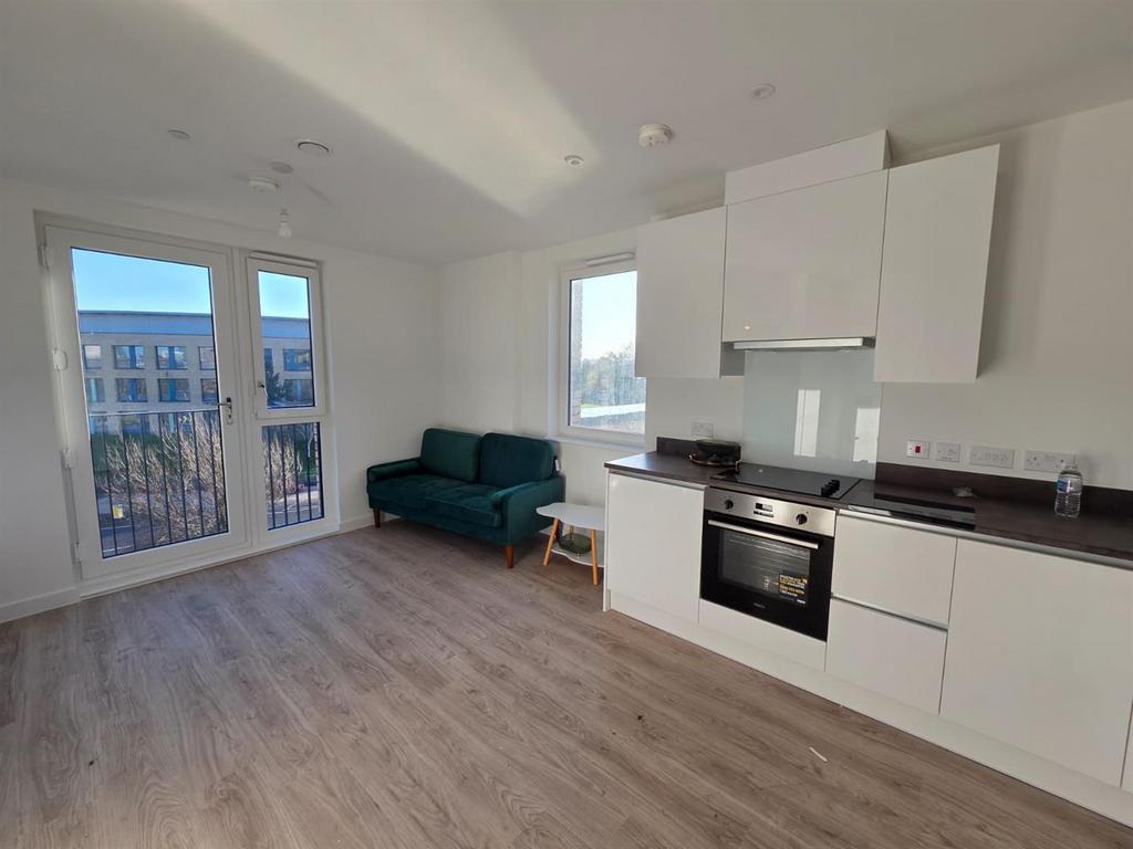 407 griffiths close 5.jpg