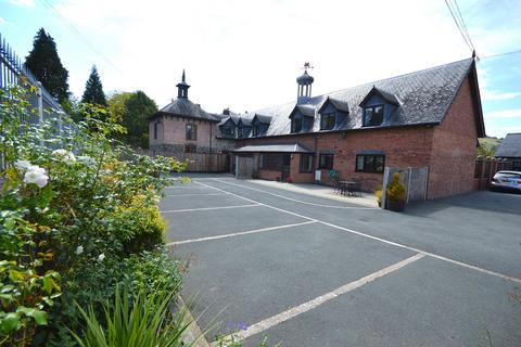 undefined, Henstablau, Llanidloes Road, Newtown, Powys, SY16