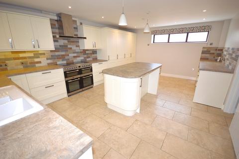 undefined, Henstablau, Llanidloes Road, Newtown, Powys, SY16