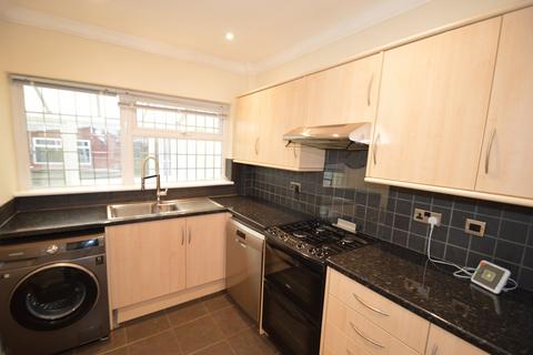 undefined, Chiddingstone Avenue, Bexleyheath, DA7