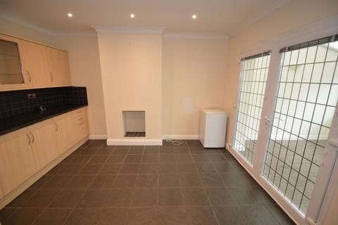 undefined, Chiddingstone Avenue, Bexleyheath, DA7