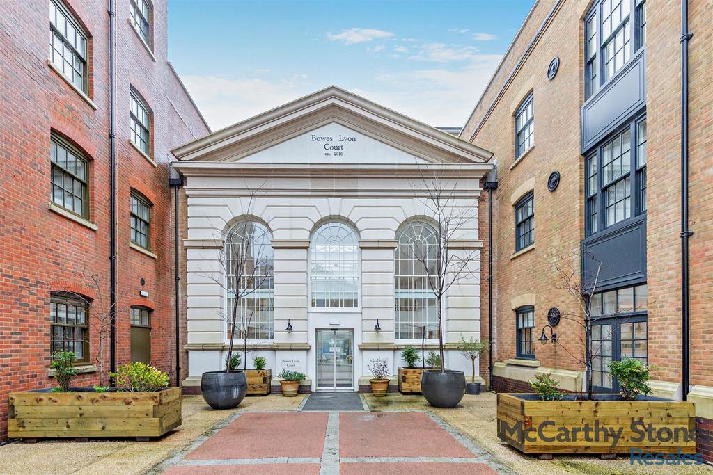 Bowes Lyon Court