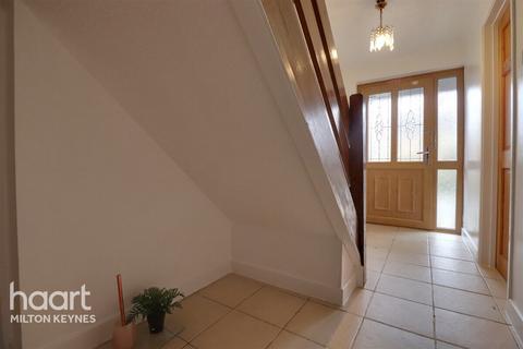 3 bedroom detached house to rent, Tower Drive, Neath Hill