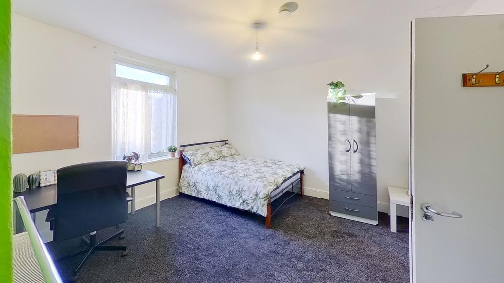 Bedroom (8)