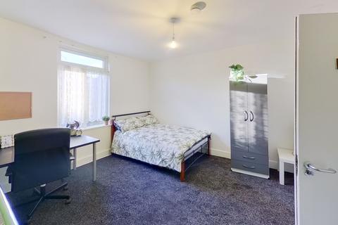 6 bedroom house to rent, 3 Colville Villas, Nottingham