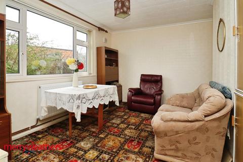 3 bedroom semi-detached house for sale, Richmond Park Avenue, Rotherham
