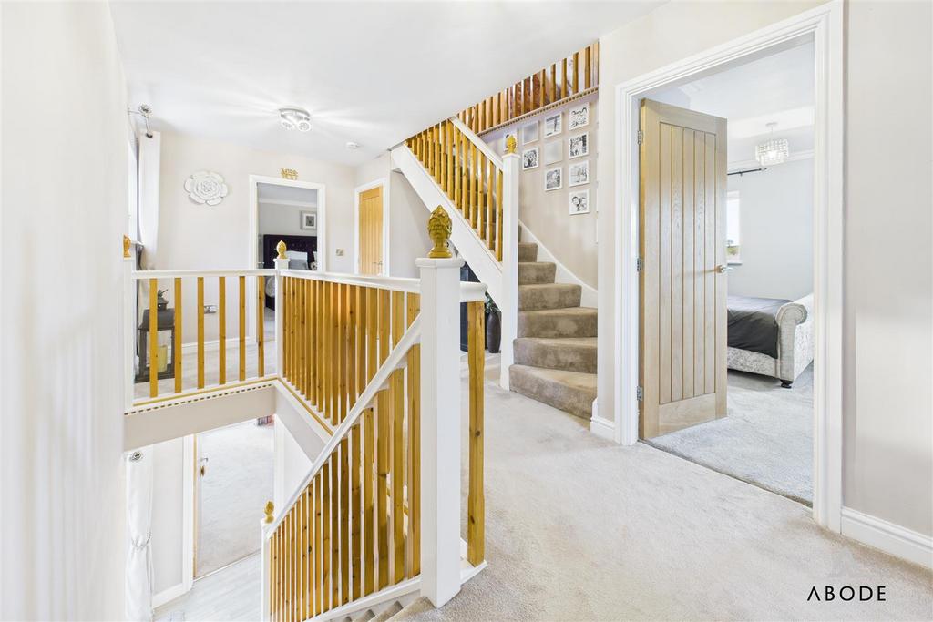 CAM03473 G0-PR0516-STILL026.jpg