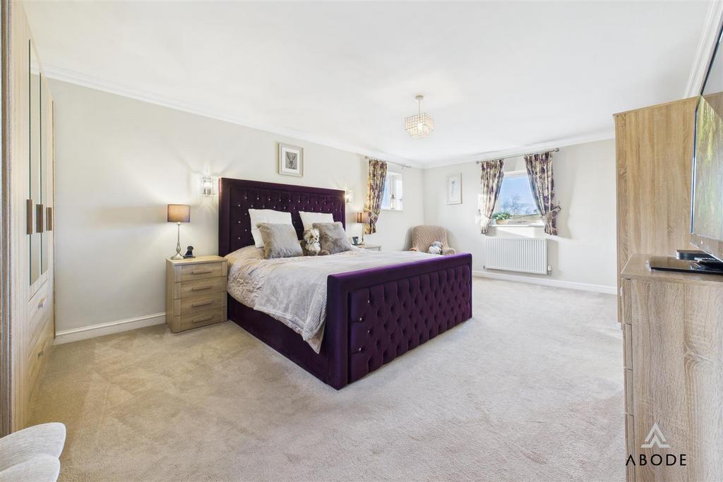 CAM03473 G0-PR0516-STILL009.jpg