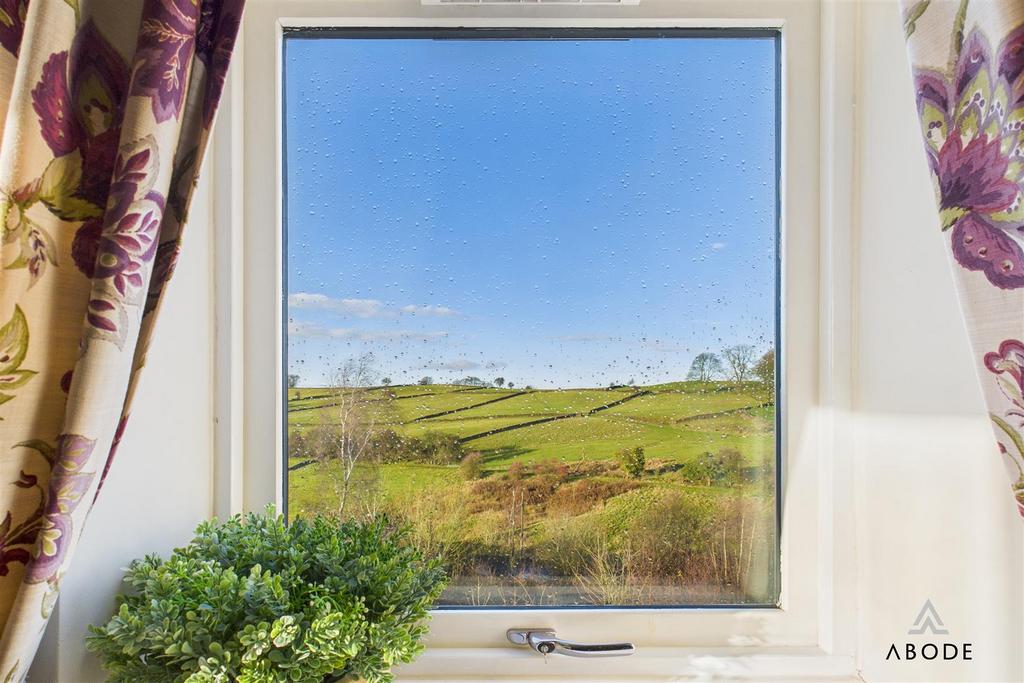 CAM03473 G0-PR0516-STILL012.jpg