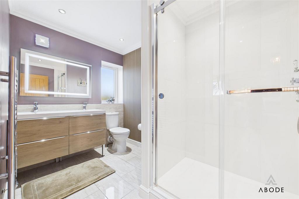 CAM03473 G0-PR0516-STILL014.jpg