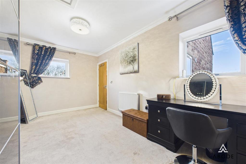 CAM03473 G0-PR0516-STILL023.jpg