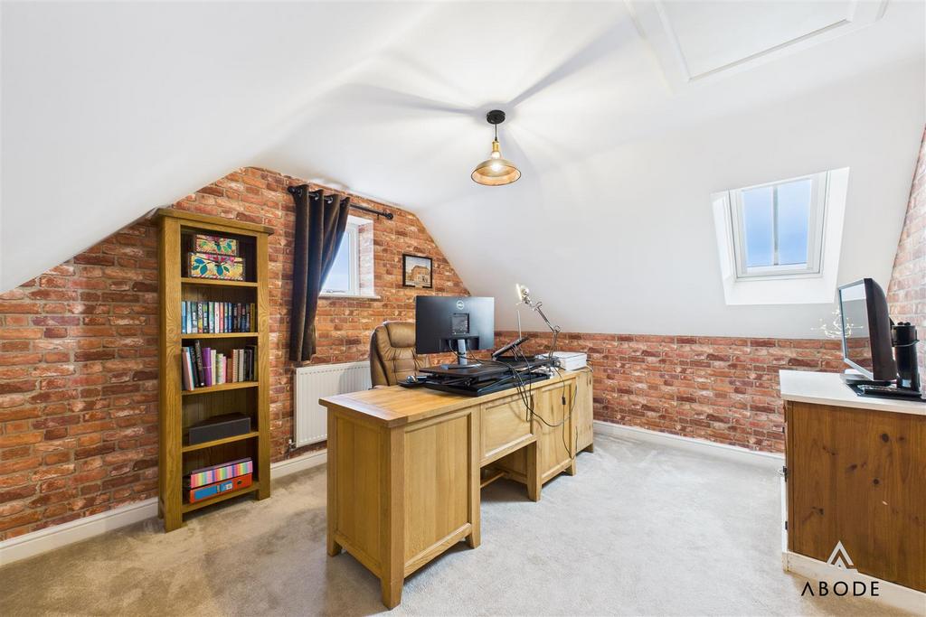 CAM03473 G0-PR0516-STILL005.jpg