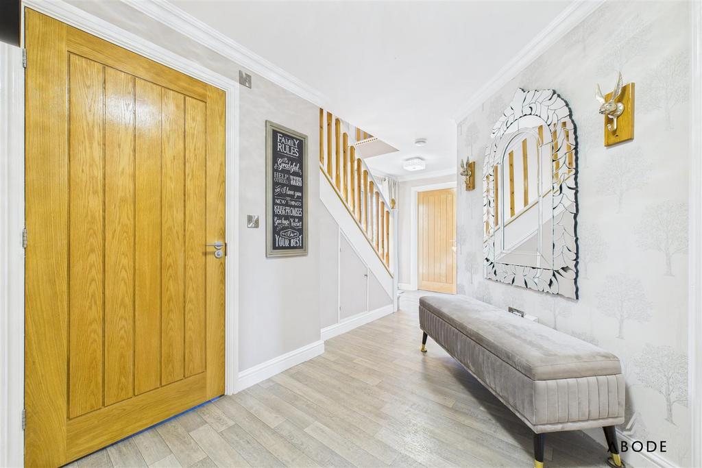 CAM03473 G0-PR0516-STILL043.jpg