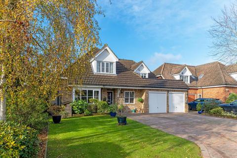 4 bedroom detached house for sale, Bucknalls Drive, Bricket Wood, AL2