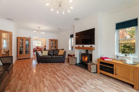 4 bedroom detached house for sale, Bucknalls Drive, Bricket Wood, AL2