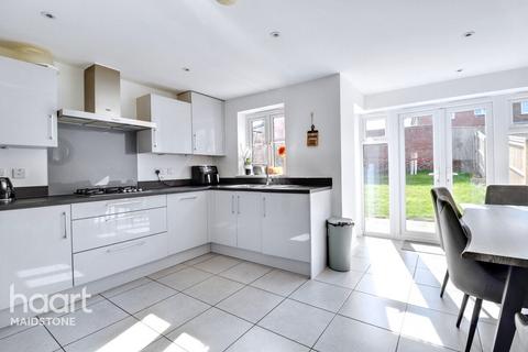 undefined, Caldecott Road, Kent
