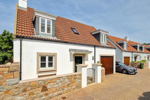 2 bedroom house to rent, Rue Horman, Grouville, JE3
