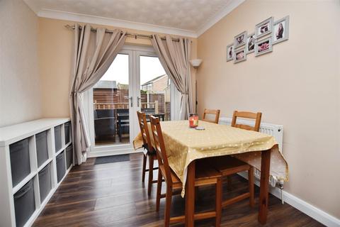3 bedroom semi-detached house for sale, Woolam Hill, Hull HU12