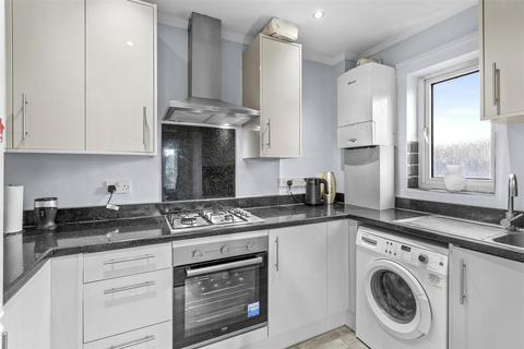 undefined, Totteridge Road, High Wycombe HP13