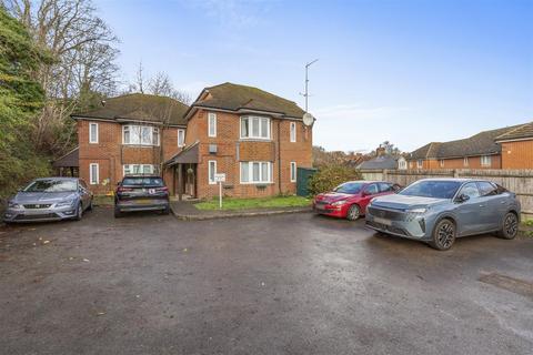 Totteridge Road, High Wycombe HP13