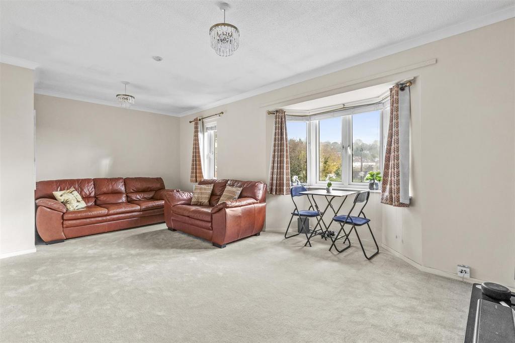 141d Totteridge Rd, HP13 6 HR-6.jpg