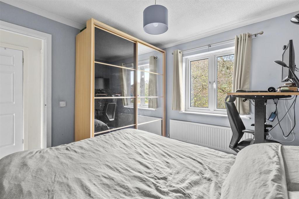 141d Totteridge Rd, HP13 6 HR-3.jpg