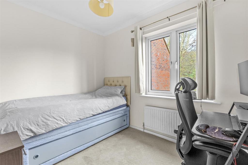 141d Totteridge Rd, HP13 6 HR-1.jpg