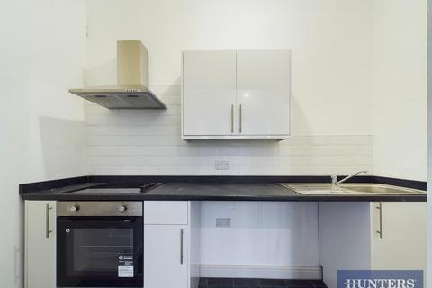 Studio to rent, The Crescent, Bridlington