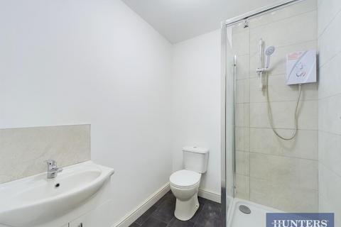 Studio to rent, The Crescent, Bridlington