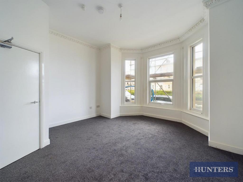 CAM01984 G0-PR0332-STILL003.jpg