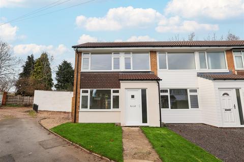 3 bedroom end of terrace house for sale, Magdalens Close, Ripon