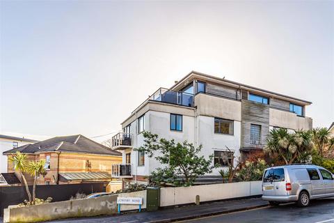 Crosby Road, Bournemouth BH4