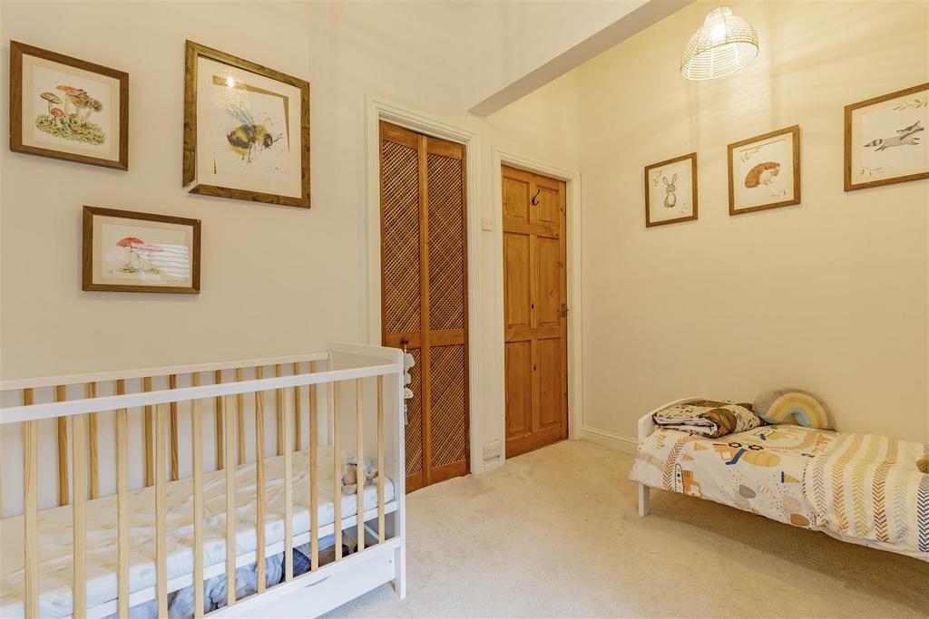 Bedroom 2-2.jpg