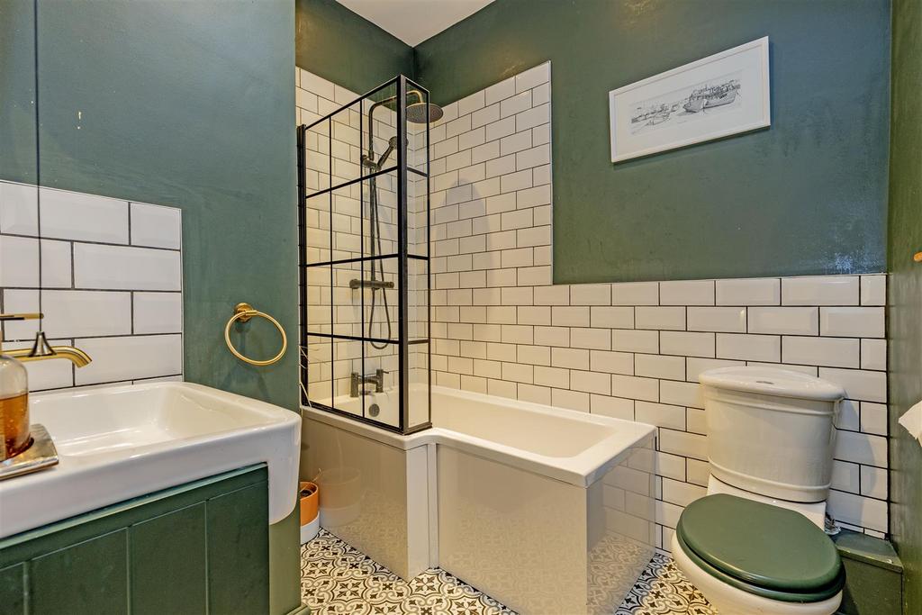 Bathroom-1.jpg