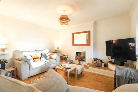 3 bedroom end of terrace house for sale, Ivy Road, Kettering