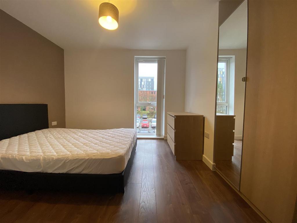 1st Bedroom (2).jpeg