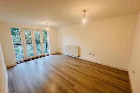2 bedroom apartment to rent, Black Eagle Drive, Northfleet, DA11