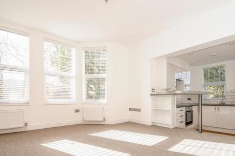 undefined, High Road, London, N20